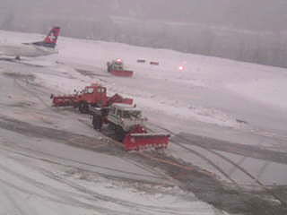 Lugano airport, neve, biz, 